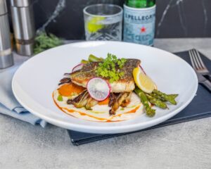 Acqua Restaurant & Bar