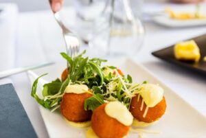 Acqua Restaurant & Bar