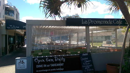 La Promenade Café