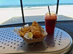 De Lish Fish @ Kings